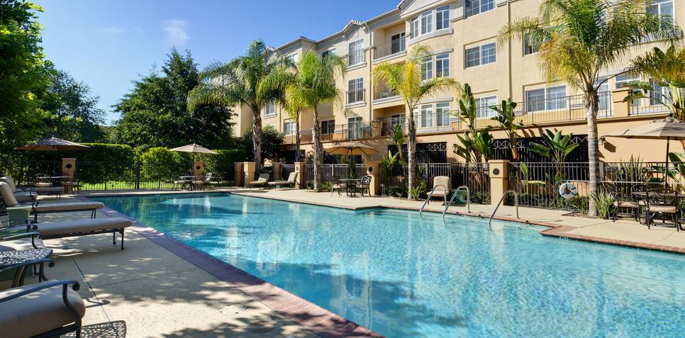 Los Angeles Senior Living Facilities With Swimming Pools